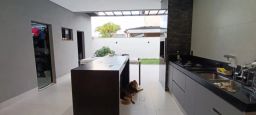 https://img.olx.com.br/thumbs256x256/56/568538887612168.jpg