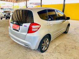 https://img.olx.com.br/thumbs256x256/56/569525452693354.jpg