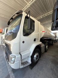 https://img.olx.com.br/thumbs256x256/56/569652297972022.jpg