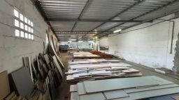 https://img.olx.com.br/thumbs256x256/57/573645798131865.jpg