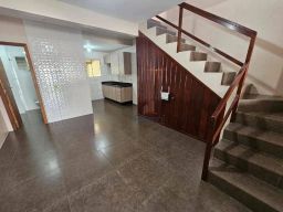 https://img.olx.com.br/thumbs256x256/57/575556645974557.jpg