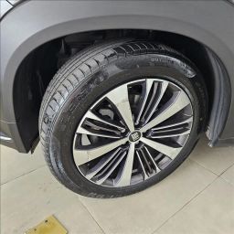 https://img.olx.com.br/thumbs256x256/57/576556646527430.jpg