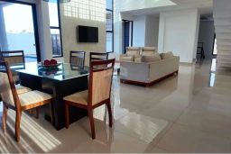 https://img.olx.com.br/thumbs256x256/57/576562756743874.jpg