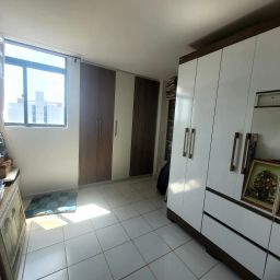 https://img.olx.com.br/thumbs256x256/57/577541629022370.jpg