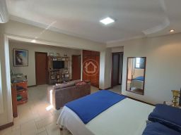 https://img.olx.com.br/thumbs256x256/57/577574761738043.jpg
