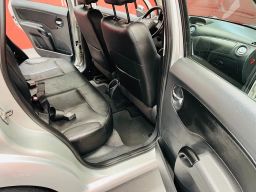https://img.olx.com.br/thumbs256x256/57/577595040102839.jpg