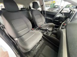 https://img.olx.com.br/thumbs256x256/57/577607629683545.jpg