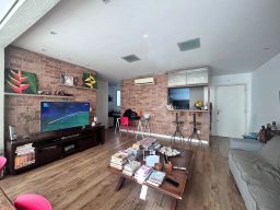 https://img.olx.com.br/thumbs256x256/57/578526643721273.jpg