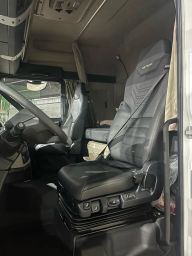 https://img.olx.com.br/thumbs256x256/57/578539513249402.jpg
