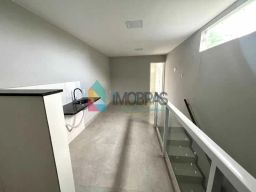 https://img.olx.com.br/thumbs256x256/58/584673928176241.jpg