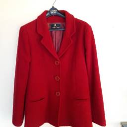 Título do anúncio: Casaco de lã vermelho, tamanho 46