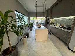 https://img.olx.com.br/thumbs256x256/58/585595160837147.jpg