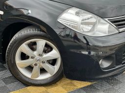 https://img.olx.com.br/thumbs256x256/58/586528524239675.jpg