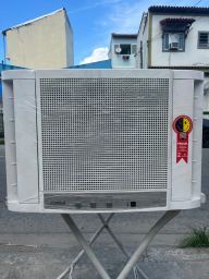 https://img.olx.com.br/thumbs256x256/58/586595752835531.jpg
