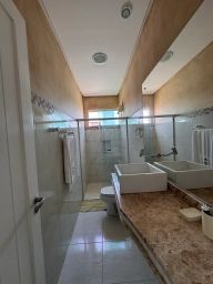 https://img.olx.com.br/thumbs256x256/58/586630806641556.jpg