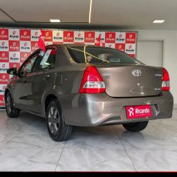 https://img.olx.com.br/thumbs256x256/58/586689329457140.jpg