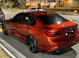 Título do anúncio: BMW 320i M Sport 2021/21 laranja Baixei!!!