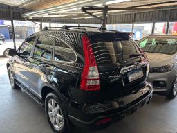 https://img.olx.com.br/thumbs256x256/58/589533887901367.jpg