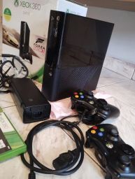 Vendo Xbox 360 com 2 controles, Kinect e 9 jogos - Videogames - Realengo,  Rio de Janeiro 1244723414