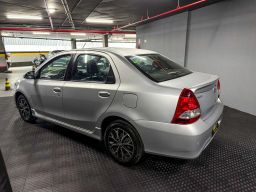 https://img.olx.com.br/thumbs256x256/59/591698436582702.jpg