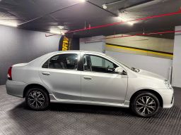 https://img.olx.com.br/thumbs256x256/59/595642432776742.jpg