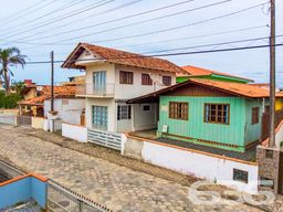 Título do anúncio: Casa à venda com 5 dormitórios em Centro, Balneário barra do sul cod:03016354