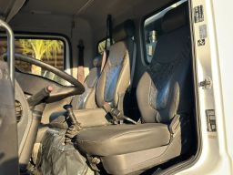 https://img.olx.com.br/thumbs256x256/60/601626418364597.jpg