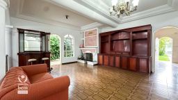https://img.olx.com.br/thumbs256x256/60/606537276004341.jpg