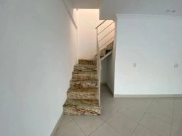 https://img.olx.com.br/thumbs256x256/60/608507646049376.jpg