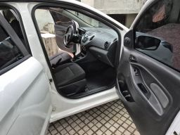 https://img.olx.com.br/thumbs256x256/60/609538631523964.jpg