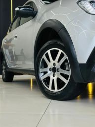 https://img.olx.com.br/thumbs256x256/60/609619608402225.jpg