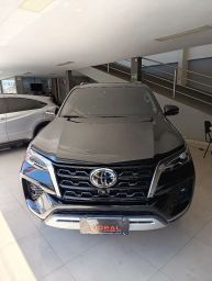 https://img.olx.com.br/thumbs256x256/61/610556020033200.jpg
