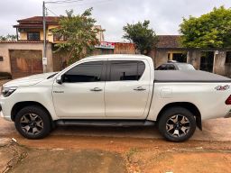 https://img.olx.com.br/thumbs256x256/61/611507159239693.jpg