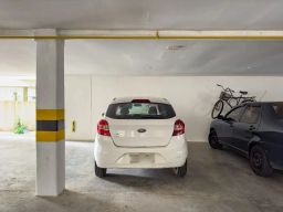 https://img.olx.com.br/thumbs256x256/61/611532527427209.jpg