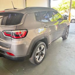 https://img.olx.com.br/thumbs256x256/61/611588404067974.jpg