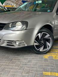 https://img.olx.com.br/thumbs256x256/61/611664421212297.jpg