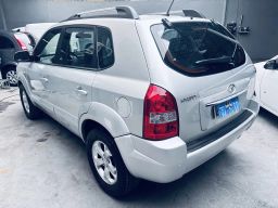 https://img.olx.com.br/thumbs256x256/61/612678674496413.jpg