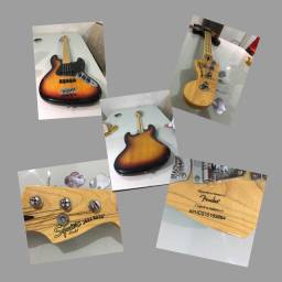 Título do anúncio: Contrabaixo Squier Fender Jazz Bass
