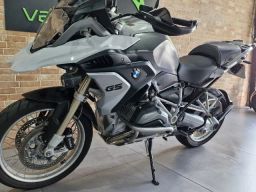 https://img.olx.com.br/thumbs256x256/61/613588880755330.jpg
