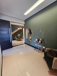 https://img.olx.com.br/thumbs256x256/61/615638300056956.jpg