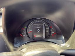 https://img.olx.com.br/thumbs256x256/61/615649439602209.jpg