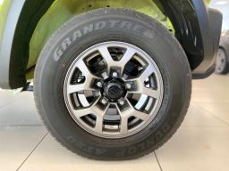 https://img.olx.com.br/thumbs256x256/61/616534646035815.jpg