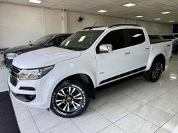 https://img.olx.com.br/thumbs256x256/61/616681439761785.jpg