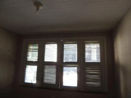https://img.olx.com.br/thumbs256x256/61/617584635913993.jpg