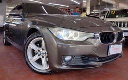 Título do anúncio: BMW 320i 2.0 Active Automático Flex 2014. Entrada de 20.500,00 + 1.399,99 Fixas.