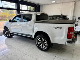 https://img.olx.com.br/thumbs256x256/61/619653312634162.jpg