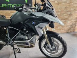https://img.olx.com.br/thumbs256x256/62/621589166436004.jpg