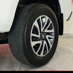 https://img.olx.com.br/thumbs256x256/62/621697661017457.jpg