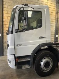 https://img.olx.com.br/thumbs256x256/62/623455899209805.jpg