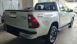 https://img.olx.com.br/thumbs256x256/62/623665429414407.jpg